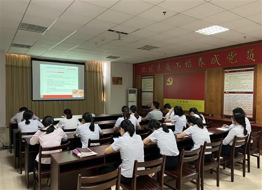 乐鱼网页版组织参加疫情常态化下建筑企业经营管理风险管控培训